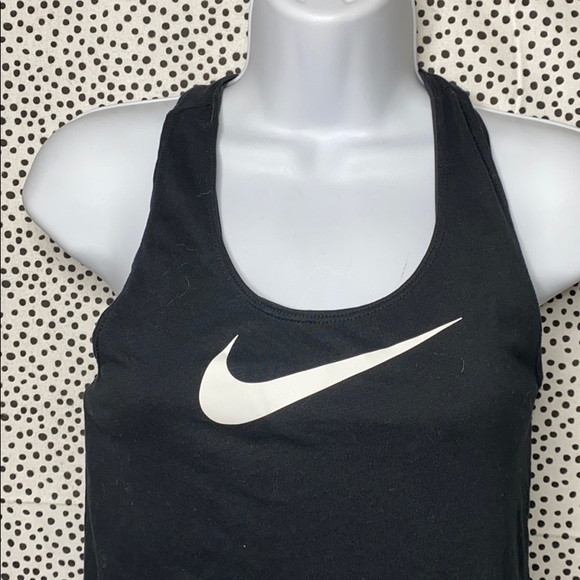 Nike With Built In Support Tank - Picture 2 of 3